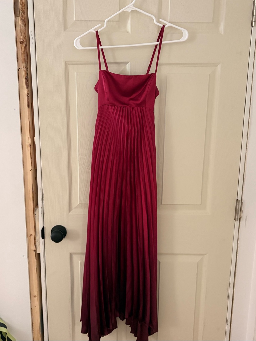 Abercrombie & Fitch Burgundy Spaghetti-Strap Pleated Maxi Dress